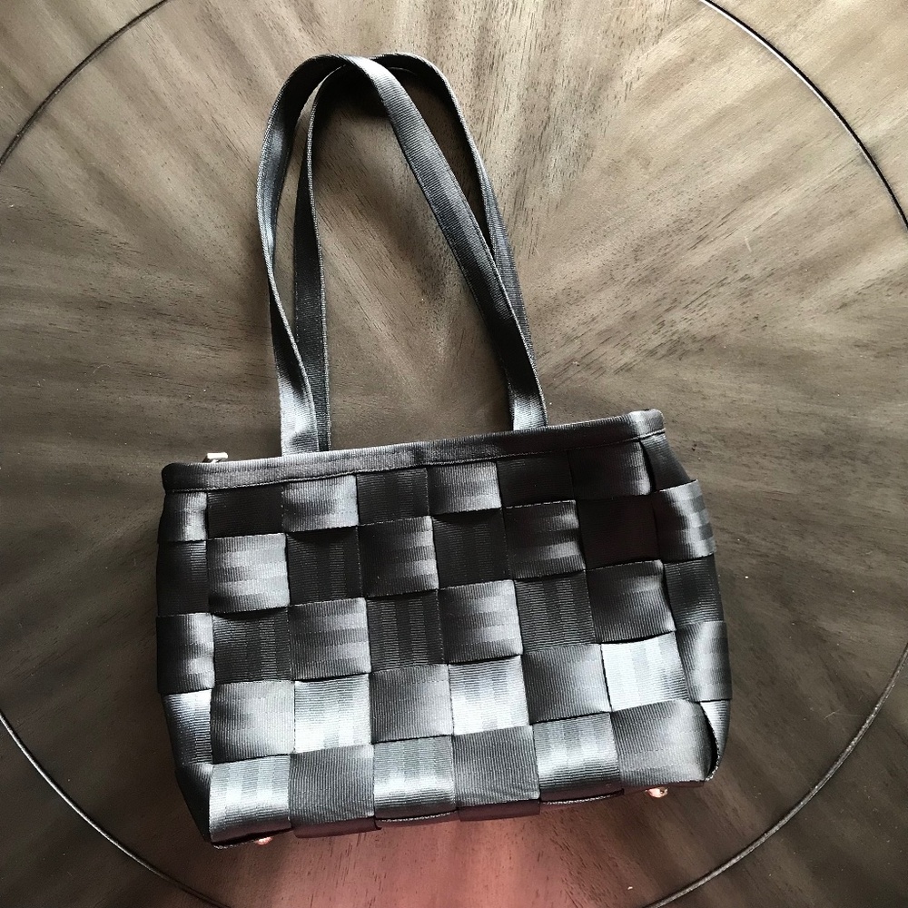 Harveys Seatbelt Bag Black Tote